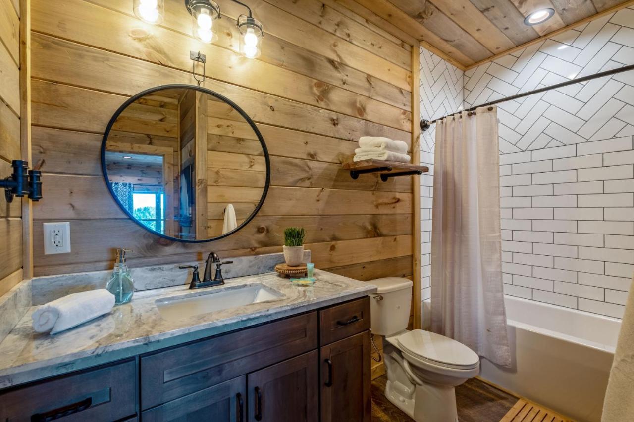 New / 3 King Suites / Sleeps12 / View / 5 Mi To Pf / Hot Tub Sevierville Exterior foto
