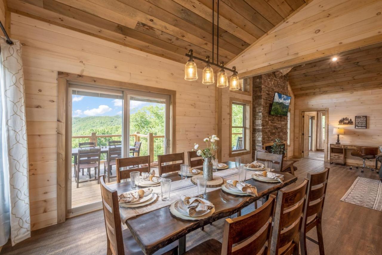 New / 3 King Suites / Sleeps12 / View / 5 Mi To Pf / Hot Tub Sevierville Exterior foto