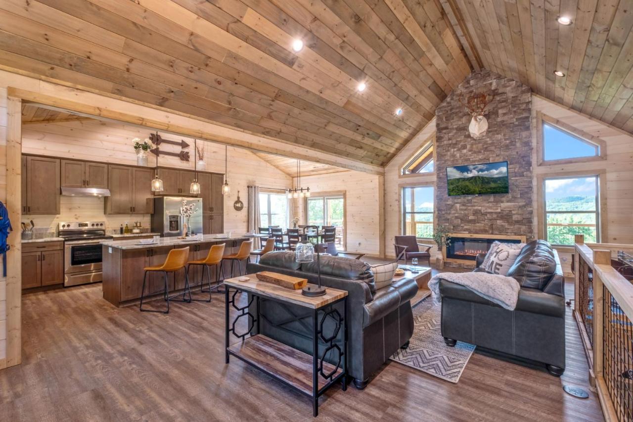 New / 3 King Suites / Sleeps12 / View / 5 Mi To Pf / Hot Tub Sevierville Exterior foto